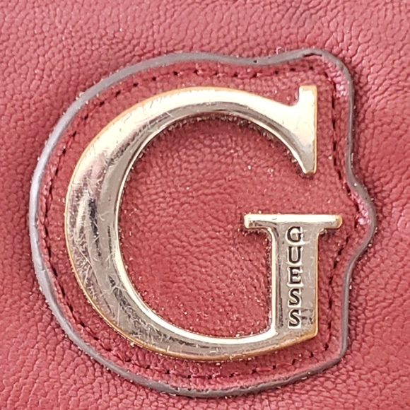 Red Faux Leather Guess Detailed Wallet - Picture 5 of 5